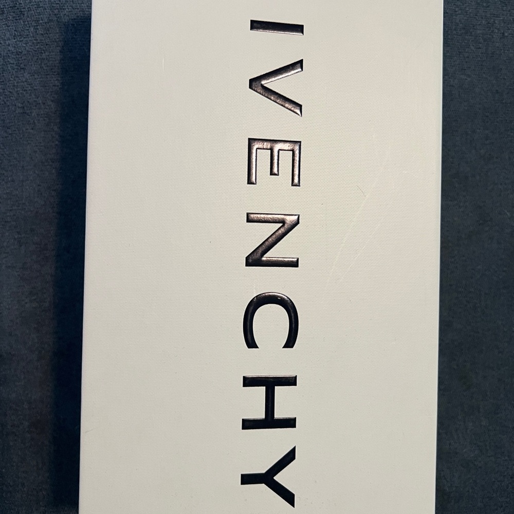 Givenchy slides - Picture 4 of 10
